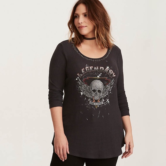 TORRID L/S Graphic "Skull" Curved Hem T 2X NWHT